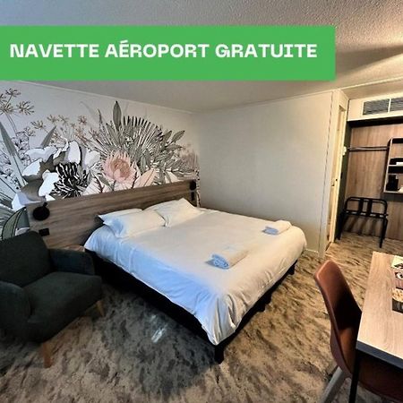 Kyriad Aeroport Marseille Vitrolles  Dış mekan fotoğraf